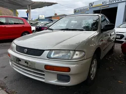 Silber Gebraucht 1995 Mazda 323 Limousine | 750 €