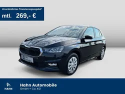 Schwarzmagic perleffekt met. Gebraucht 2024 Skoda Fabia Selection Limousine | 21.430 € (Fairer Preis)