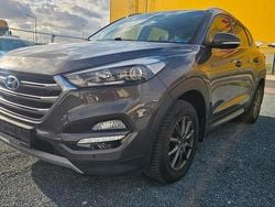 Braun Gebraucht 2016 Hyundai Tucson SUV | 12.900 € (Fairer Preis)