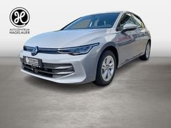 Grau Gebraucht 2024 VW Golf VIII Life Kleinwagen | 26.943 € (Fairer Preis)