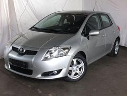 Silber Gebraucht 2007 Toyota Auris Sol Limousine | 4.908 € (Teuer)