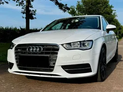 Weiß Gebraucht 2014 Audi A3 Sportback Attraction Limousine | 10.500 € (Fairer Preis)