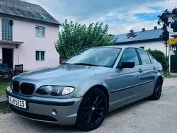Grau Gebraucht 2004 BMW 320 Limousine | 699 € (Fairer Preis)