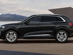 Mythosschwarz metallic Neu 2025 Audi Q5 S-Line SUV | 62.279 € (Superpreis)