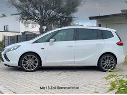 Weiß Gebraucht 2012 Opel Zafira Tourer Sport Van / Kleinbus | 5.950 € (Fairer Preis)