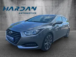 Silber Gebraucht 2016 Hyundai i40 Premium Kombi | 10.990 € (Fairer Preis)