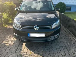 Schwarz Gebraucht 2010 VW Touran Van / Kleinbus | 10.000 € (Teuer)