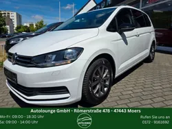 Weiß Gebraucht 2019 VW Touran IQ Drive Van / Kleinbus | 19.800 € (Fairer Preis)