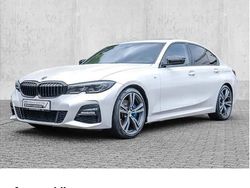 Weiß Gebraucht 2022 BMW 330 M Sport Limousine | 39.300 € (Fairer Preis)