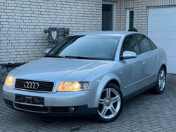Grau Gebraucht 2000 Audi A4 Limousine | 2.500 € (Guter Preis)