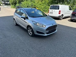 Grau Gebraucht 2015 Ford Fiesta Kleinwagen | 3.999 € (Guter Preis)