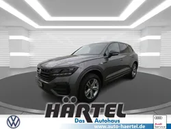 Siliziumgrau (grey), metallic Gebraucht 2022 VW Touareg Style SUV | 50.800 € (Superpreis)