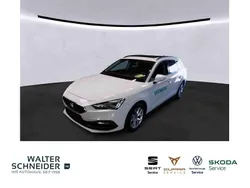 "candy" weiss Gebraucht 2022 Seat Leon Style Kombi | 23.950 € (Fairer Preis)