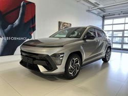 Shimmering silver metallic Neu 2025 Hyundai Kona N Line SUV | 29.280 € (Etwas zu teuer)