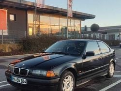 Schwarz Gebraucht 1997 BMW 316 Compact Kleinwagen | 1.800 € (Guter Preis)