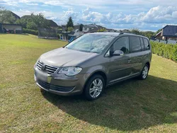 Grau Gebraucht 2008 VW Touran Van / Kleinbus | 2.200 € (Fairer Preis)