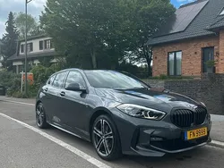 Grau Gebraucht 2021 BMW 118 M Sport Kleinwagen | 17.799 € (Fairer Preis)