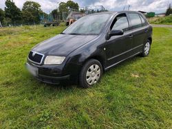 Schwarz Gebraucht 2008 Skoda Fabia Kleinwagen | 1.750 €