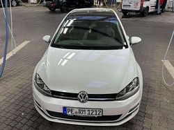 Weiß Gebraucht 2016 VW Golf VII Limousine | 12.500 € (Teuer)