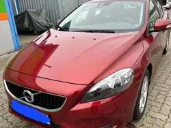 Schwarz Gebraucht 2016 Volvo V40 Kombi | 12.000 € (Guter Preis)