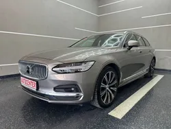 Grau Gebraucht 2021 Volvo V90 Inscription Kombi | 31.490 €