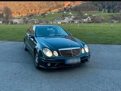 Andere außenfarben Gebraucht 2002 Mercedes E320 AMG Limousine | 3.800 €