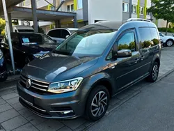 Grau Gebraucht 2018 VW Caddy Join Van / Kleinbus | 11.950 € (Fairer Preis)