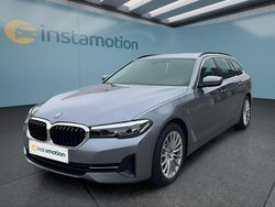 Blau Gebraucht 2022 BMW 520 Kombi | 33.749 € (Fairer Preis)