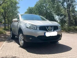 Grau Gebraucht 2013 Nissan Qashqai SUV | 8.700 € (Fairer Preis)