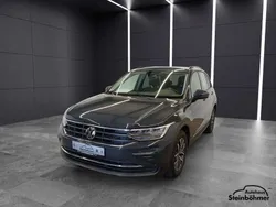 Uranograu (grau) Gebraucht 2023 VW Tiguan Life SUV | 29.985 € (Guter Preis)