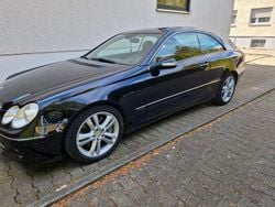 Schwarz Gebraucht 2006 Mercedes CLK200 Coupé | 4.899 € (Teuer)