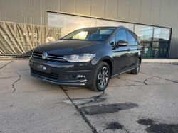 Grau Gebraucht 2018 VW Touran Sound Van / Kleinbus | 19.990 € (Fairer Preis)