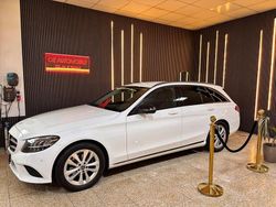 Weiß Gebraucht 2020 Mercedes C180 Kombi | 25.950 € (Fairer Preis)