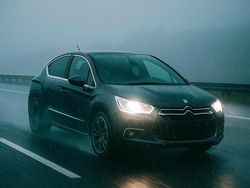 Grau Gebraucht 2011 Citroën DS4 Chic Kleinwagen | 10.300 € (Teuer)