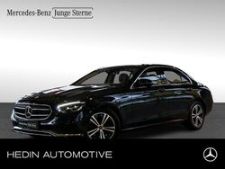 Blau Gebraucht 2022 Mercedes E220 Avantgarde Limousine | 42.990 € (Teuer)