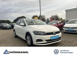 Pure white Gebraucht 2021 VW Polo Trendline Kleinwagen | 14.388 € (Fairer Preis)
