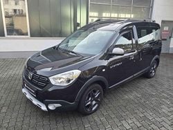 Schwarz Gebraucht 2018 Dacia Dokker Celebration Van / Kleinbus | 9.980 € (Guter Preis)