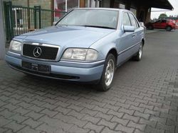 Blau Gebraucht 1994 Mercedes C220 Elegance Limousine | 1.999 €
