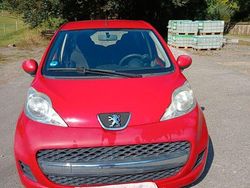 Rot Gebraucht 2009 Peugeot 107 Filou Kleinwagen | 1.600 € (Fairer Preis)