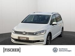 Weiss Gebraucht 2022 VW Touran Active Van / Kleinbus | 25.955 € (Etwas zu teuer)