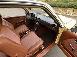 Gelb Gebraucht 1977 Mercedes 280 Coupé | 18.900 €