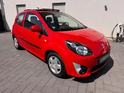 Rot Gebraucht 2009 Renault Twingo Kleinwagen | 4.999 € (Fairer Preis)