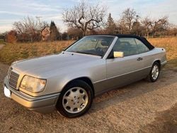 Silber Gebraucht 1997 Mercedes E320 Cabrio | 32.500 €