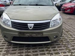 Gebraucht 2009 Dacia Sandero Lauréate Kleinwagen | 1.950 € (Guter Preis)