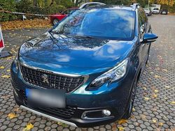 Grün Gebraucht 2018 Peugeot 2008 SUV | 12.700 € (Etwas zu teuer)