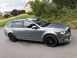 Grau Gebraucht 2013 Skoda Octavia Kombi | 4.990 € (Guter Preis)