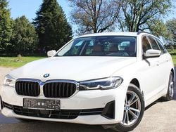 Weiß Gebraucht 2021 BMW 520 Kombi | 27.690 € (Guter Preis)