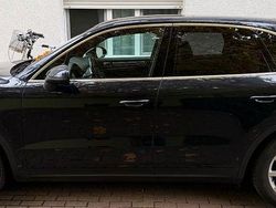 Blau Gebraucht 2018 Porsche Cayenne SUV | 42.500 € (Fairer Preis)