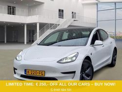 Weiß Gebraucht 2020 Tesla Model 3 Standard Range Limousine | 16.900 € (Guter Preis)