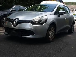 Silber Gebraucht 2014 Renault Clio IV Expression Kleinwagen | 3.500 € (Etwas zu teuer)
